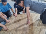 Đối tác nghiệm thu ván sàn Tếch Lào