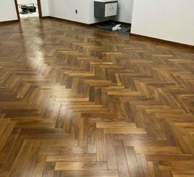 Sàn gỗ Teak lót xương cá