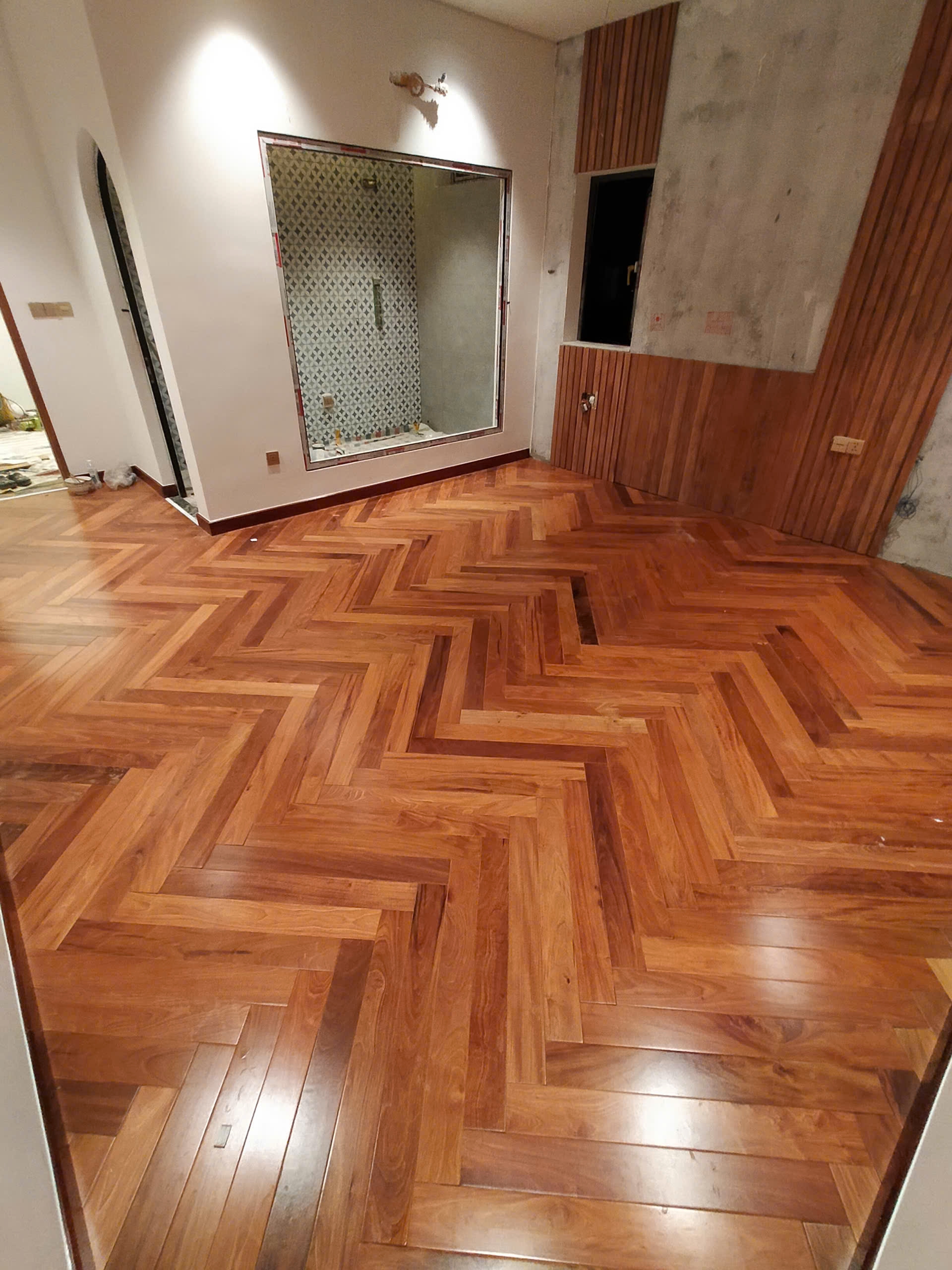 Sàn Gỗ Căm Xe Lào – Sự Lựa Chọn Bền Bỉ Và Sang Trọng Cho Mọi Không Gian