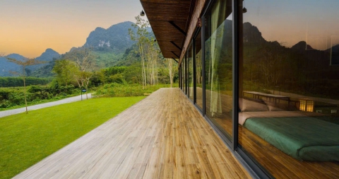 <span style='color: #F59E0B'>RealTree</span> – Nature in every home