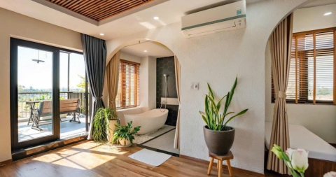 <span style='color: #F59E0B'>RealTree</span> – Nature in every home