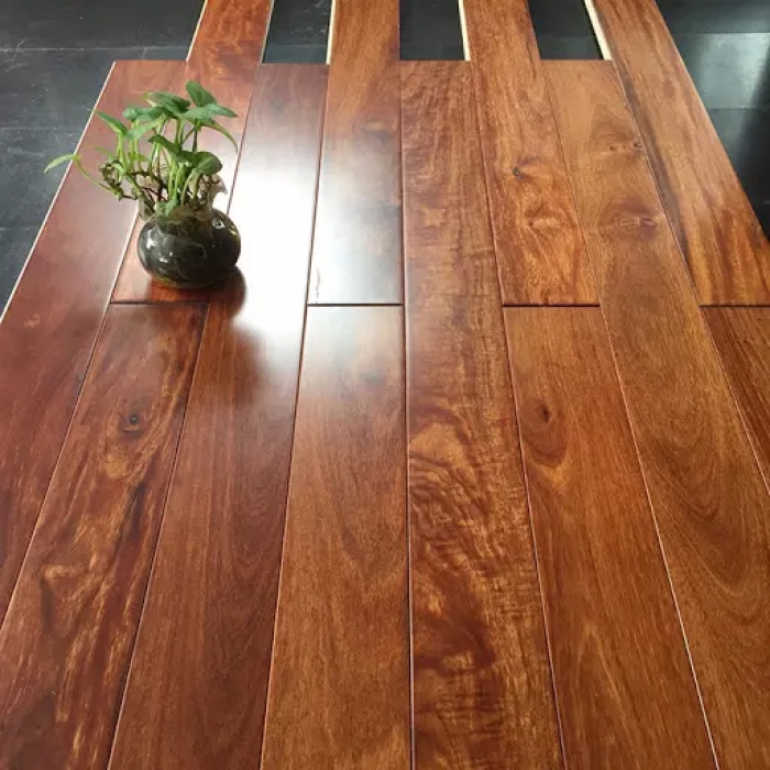UV coating technology for natural wood flooring