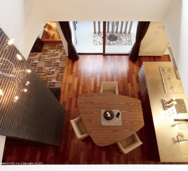 Mrs. Thu - Euro village