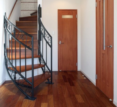 Sàn gỗ Hương Lào tại Đà Nẵng – Chạm gỗ, chạm vào đẳng cấp