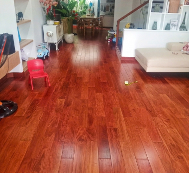 Sàn gỗ Hương Lào tại Đà Nẵng – Chạm gỗ, chạm vào đẳng cấp